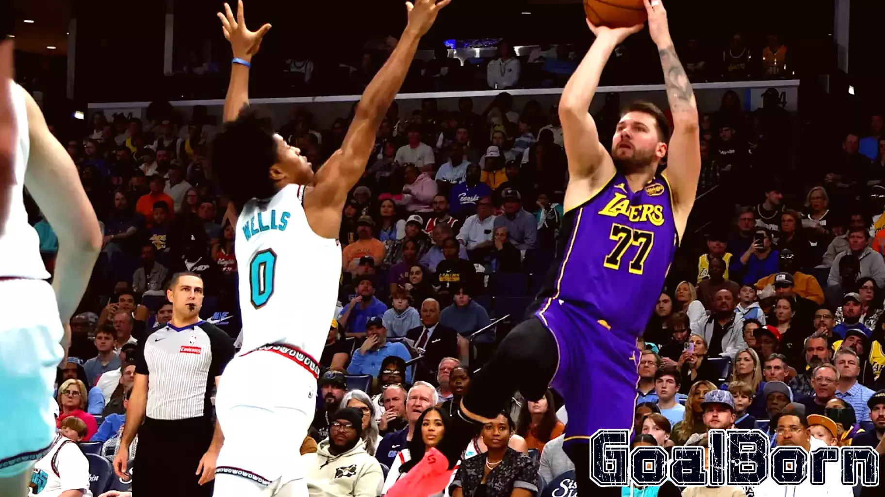 Lakers Bounce Back with Iconic Photo Moment