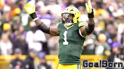 How do Micah Parsons’ and Maxx Crosby’s pressures really compare?