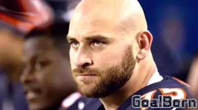Kyle Long Challenges Bears Players Amid Disappointing Start