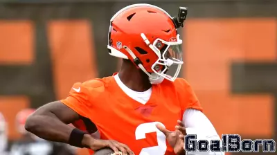 Shedeur Sanders completely outclasses Deshaun Watson