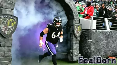 Tyler Linderbaum Prioritizes Football Over Contract Talks